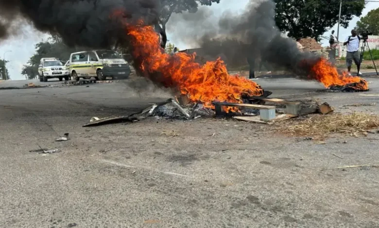 Motorists Urged to Avoid Bez Valley Amid Power Outage Protest