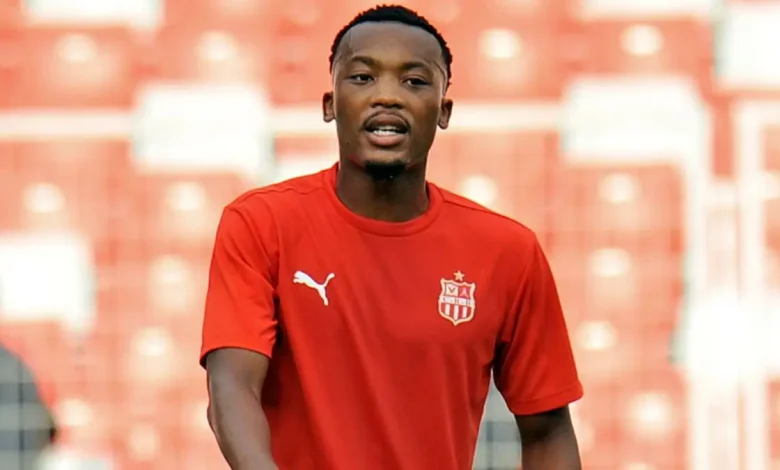 Kaizer Chiefs Land Khanyisa Mayo in Blockbuster Signing