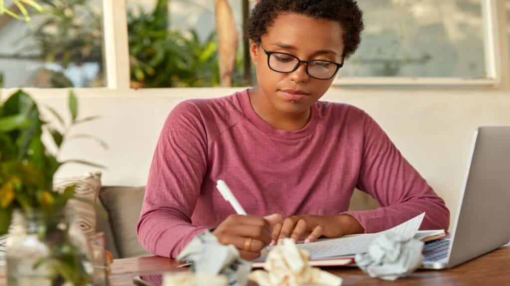 How to Write a Motivational Letter for a Bursary