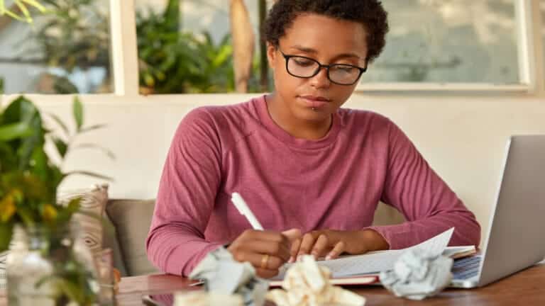 How to Write a Motivational Letter for a Bursary
