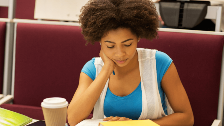 10 Daily Habits of Top-Performing Students