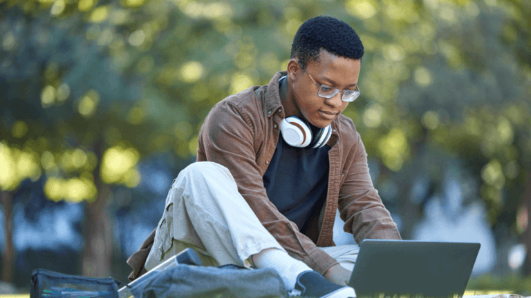 Best Websites to Download Free Past Exam Papers for University Student