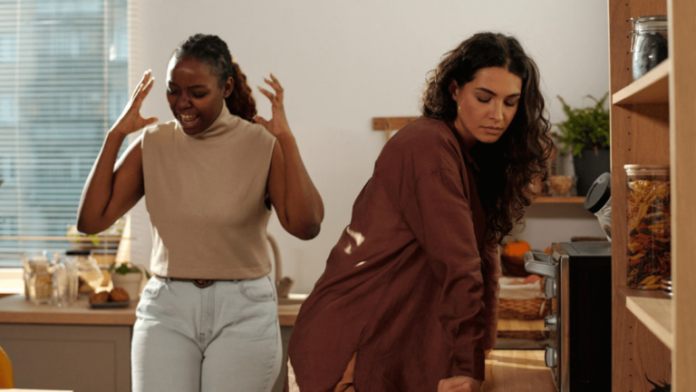 How to Deal with Roommate Problems in Student Accommodation
