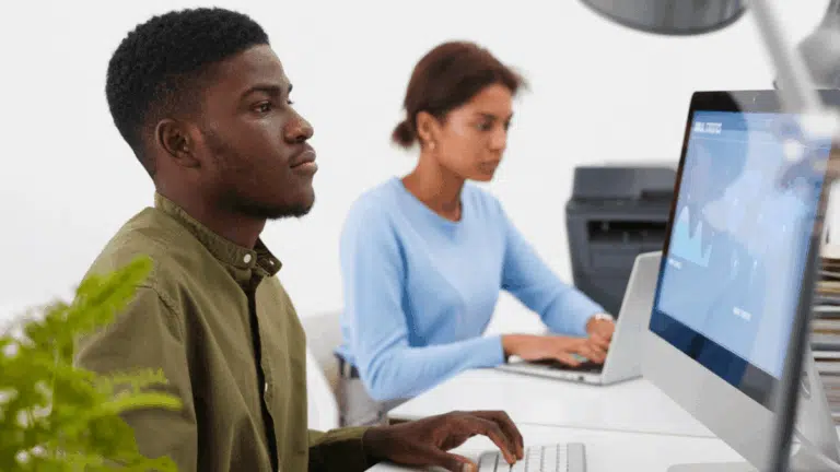 Guide into FNB App Academy: Free Coding Courses