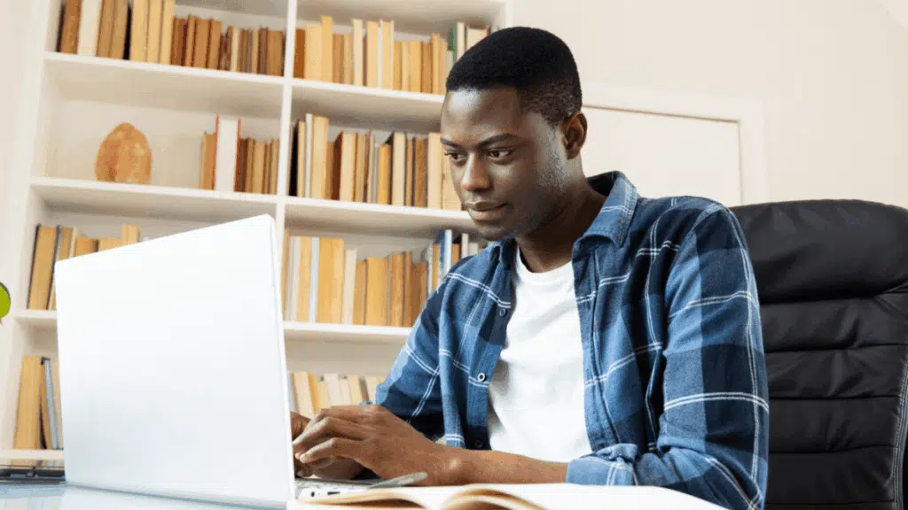 How to Write a Professional Email to a Lecturer, Recruiter or Bursary Provider