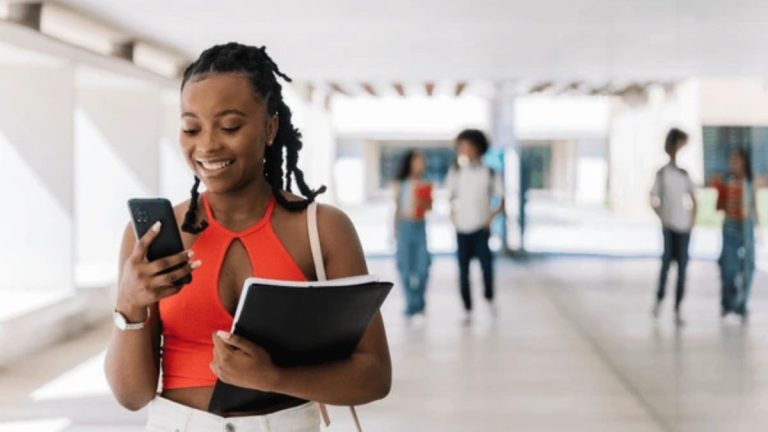 Bursaries Closing in October 2025: Don’t Miss Out