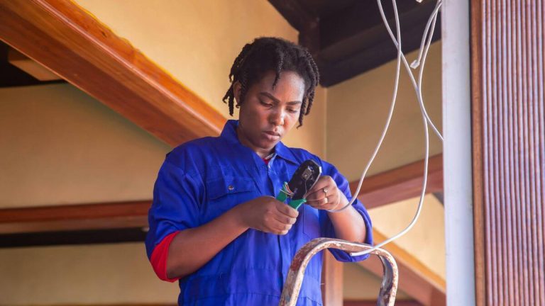 Domestic Electrical Work with Nasi iSpani: Training, Stipends, and Career Growth in South Africa