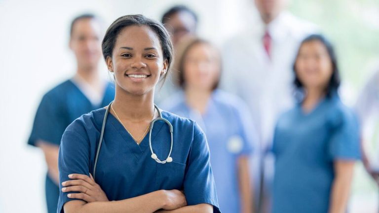 Nurse Salaries in South Africa (2025): Enrolled, Registered & Specialists